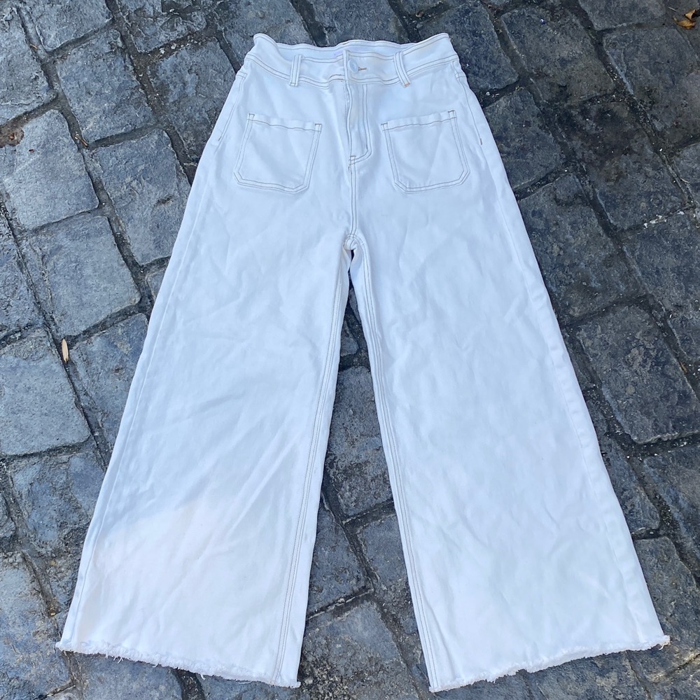 Pink Lily off-White Denim with Gold Stitching crop wide leg 28